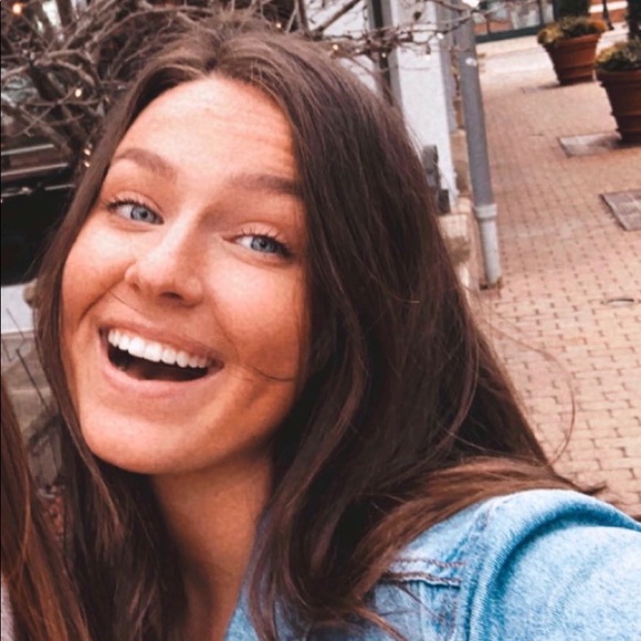 Meet your Posher, Bailey - Picture 1 of 1